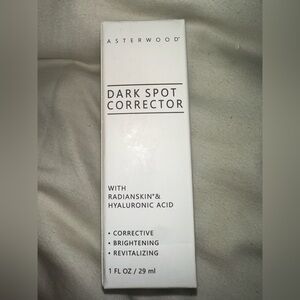 NIB ASTERWOOD, DARK SPOT CORRECTOR 1FL OZ